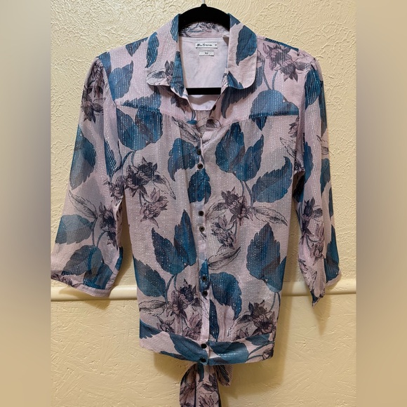 Ben Sherman Tops - Ben Sherman Women’s 100% Silk Button Up Floral Blouse Medium Lavender and Blue